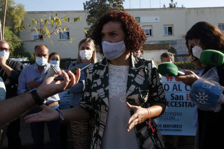 San Bartolomé pide a Salud que instale un Equipo Móvil de Cuidados Avanzados para mejorar las urgencias
