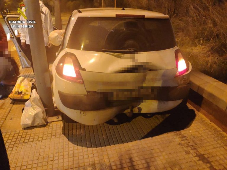 Tres detenidos en Isla Cristina por carreras clandestinas de coches