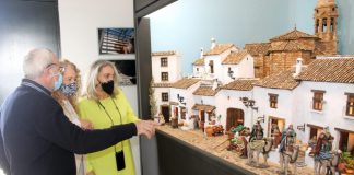 El Rompido estrena Belén Monumental en la Oficina de Turismo