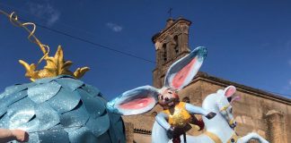 Moguer convierte su cabalgata de Reyes en un verdadero Museo de la Navidad