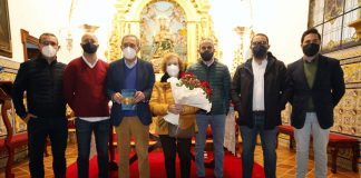 Emilio Palacios presenta en Cartaya un libro con 100 poemas escritos durante «toda una vida»