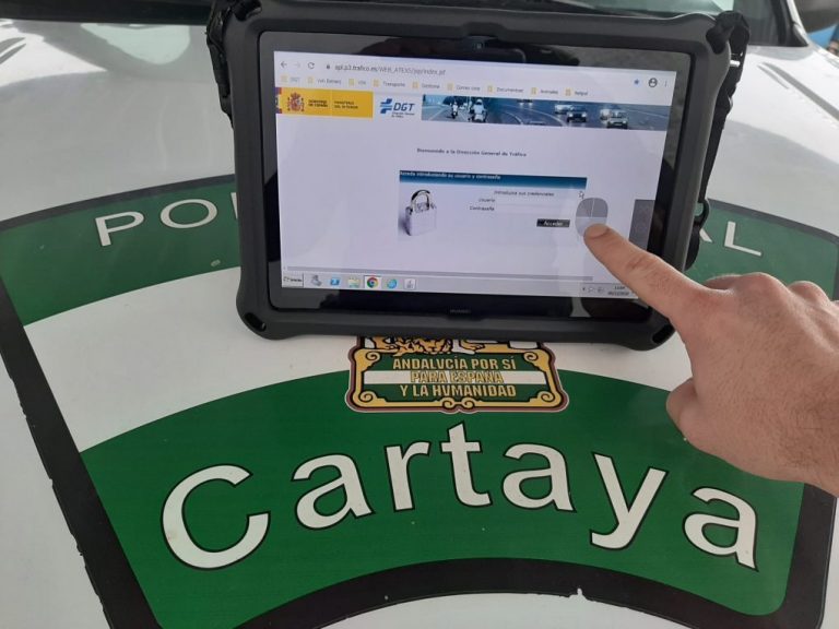 La Policía Local de Cartaya implanta un sistema que facilita la recuperación de vehículos robados