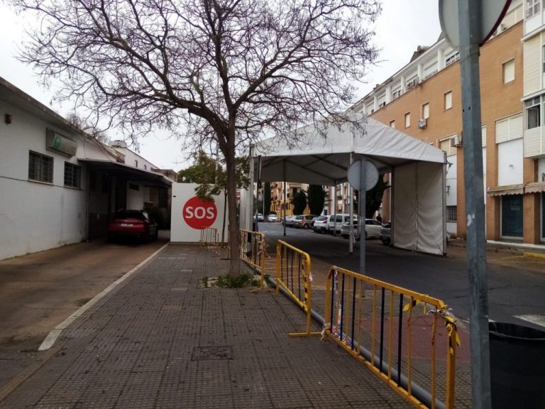 Isla Cristina presta apoyo al centro de salud para acelerar las pruebas y facilitar el cribado poblacional