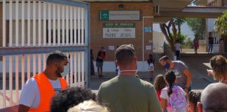 El ayuntamiento de Ayamonte apoya una solicitud de cierre de los colegios de las AMPAS