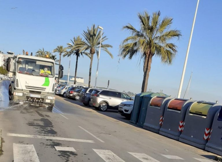 Punta Umbría aumenta a seis los vehículos destinados a la desinfección del municipio
