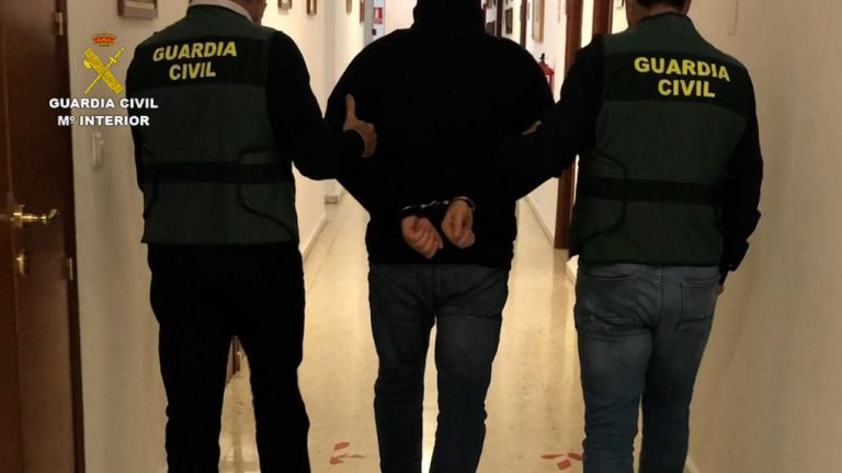 Detienen en Huelva a un peligroso delincuente huido de prisión con homicidios y asesinatos a sus espaldas