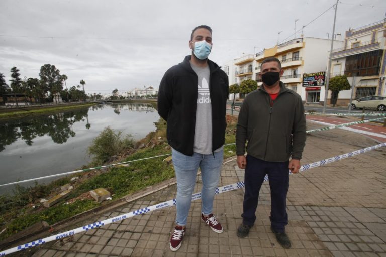 Conoce a los ‘héroes sin capa’ de Ayamonte que salvaron la vida al conductor que cayó al agua con su coche