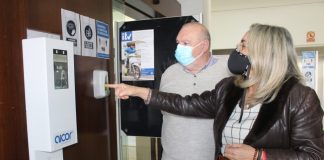 Cartaya instala detectores de mascarillas en la entrada de sus edificios municipales