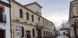 San Bartolomé de la Torre aprueba ayudas de 300 euros para comerciantes y hosteleros locales