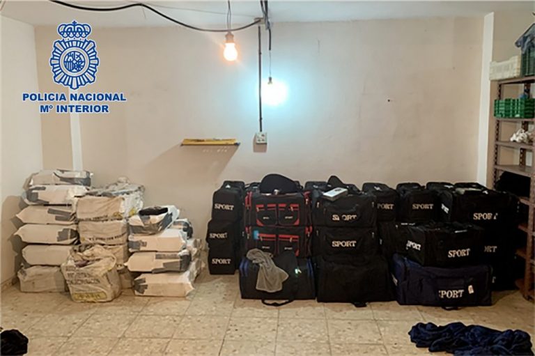Los 1.600 kilos de coca intervenidos en Huelva se guardaban en bolsas de deporte