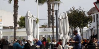 Hosteleros onubenses piden a la Junta que relaje las restricciones ante la bajada de contagios por Covid-19