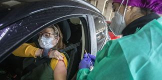 El Colombino y los centros de salud de la Costa acogen desde este jueves puntos de vacunación masiva
