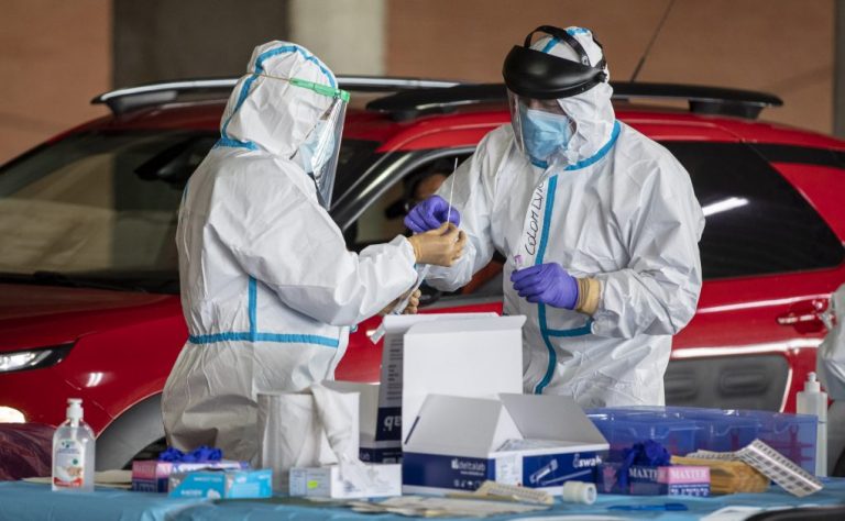 Record de fallecidos en Huelva con 14 defunciones y 170 nuevos contagios este miércoles
