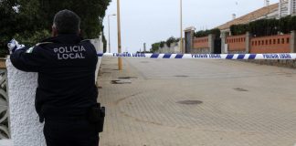 La Policía Local de Punta interpone 7 denuncias por una fiesta ilegal en El Portil