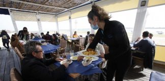 Toda la provincia de Huelva podrá abrir bares y comercios desde este viernes hasta las 21.30 horas