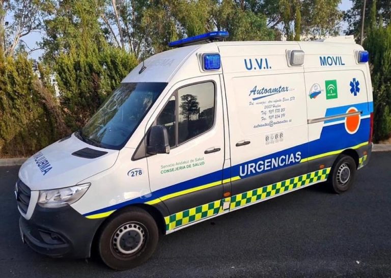 Ingresan a un hombre con traumatismo y múltiples fracturas tras ser atropellado por un tractor en El Rocío