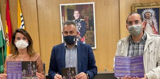 Ayuntamiento y Consejo de Hermandades presentan el díptico con el programa de la Semana Santa isleña