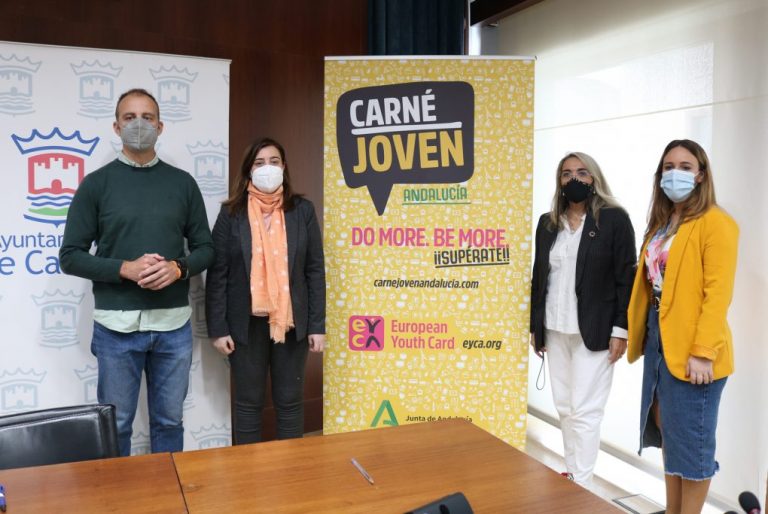 Cartaya impulsa iniciativas para los jóvenes y gestiona nuevas líneas de ayudas con el IAJ