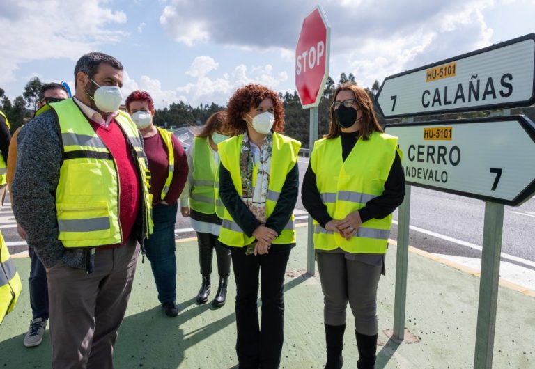 La presidenta de la Diputación visita en el Andévalo varias actuaciones de mejora en carreteras del eje minero