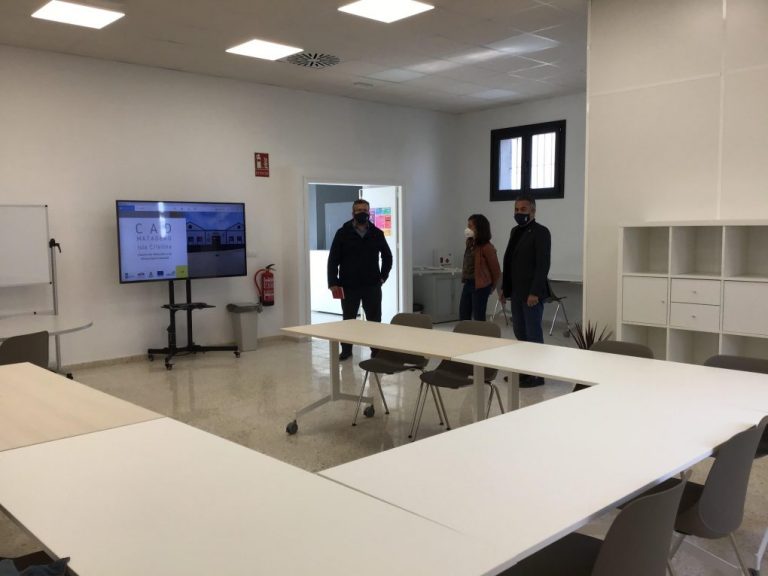 Isla Cristina recepciona la obra del antiguo matadero como centro de atención a la diversidad
