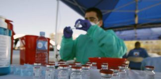 Un total de 584 sanitarios de la provincia de Huelva se han contagiado por covid