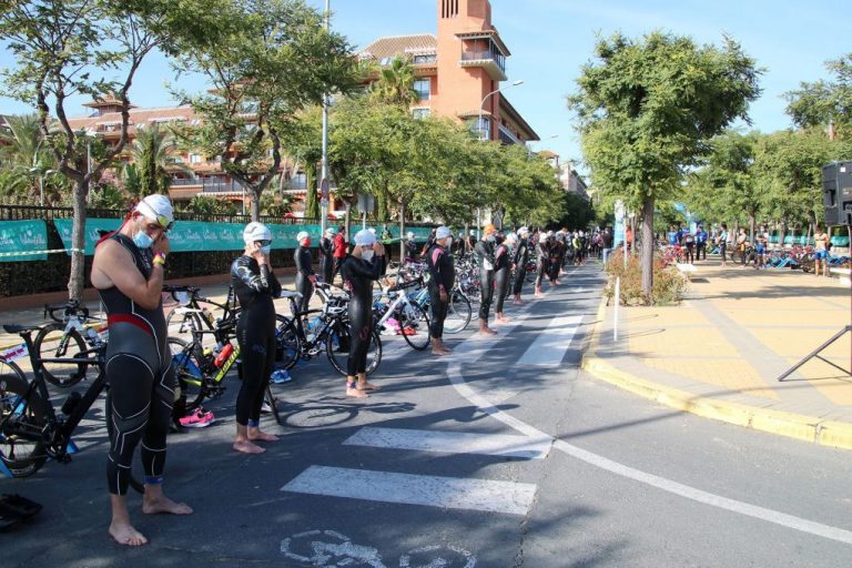 El III Triatlón de Islantilla tuvo un impacto superior a los 300 euros para el destino