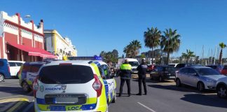 Desalojan una fiesta ilegal en una nave de Ayamonte y sancionan a los 20 participantes
