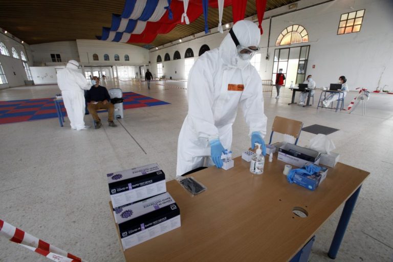 Huelva (26), Almonte (9) y Cartaya (7), municipios más afectados por los 47 casos de un martes con dos muertos