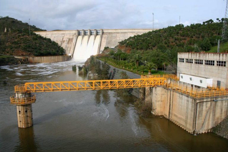 La obra de emergencia del Bocachanza aportará 12 hectómetros más de agua a cerca de 200.000 onubenses