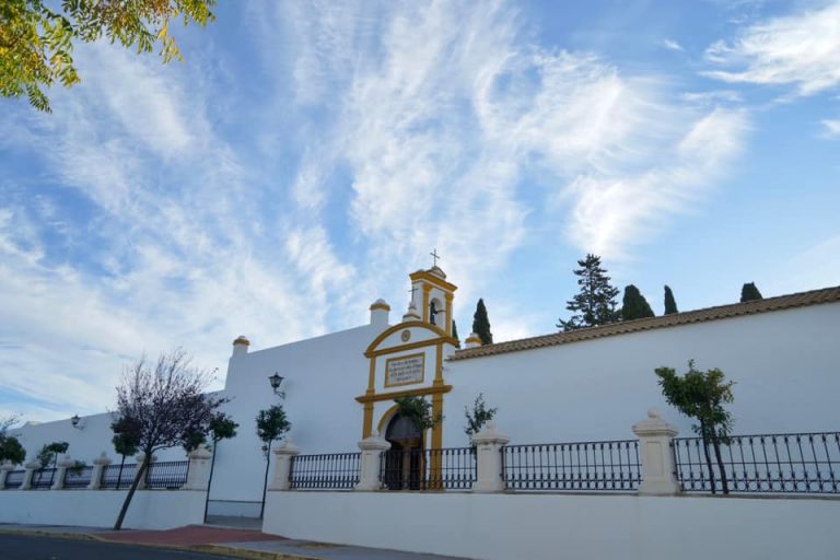 Ayamonte acometerá la ampliación de su cementerio municipal