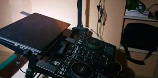 Aljaraque: denunciados 20 jóvenes en el desmantelamiento de una fiesta ilegal en una nave