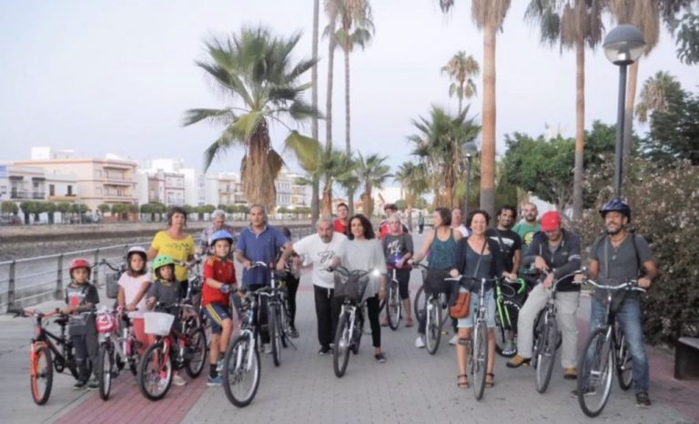 Ayamonte anima a sus vecinos a usar la bicicleta durante 30 días