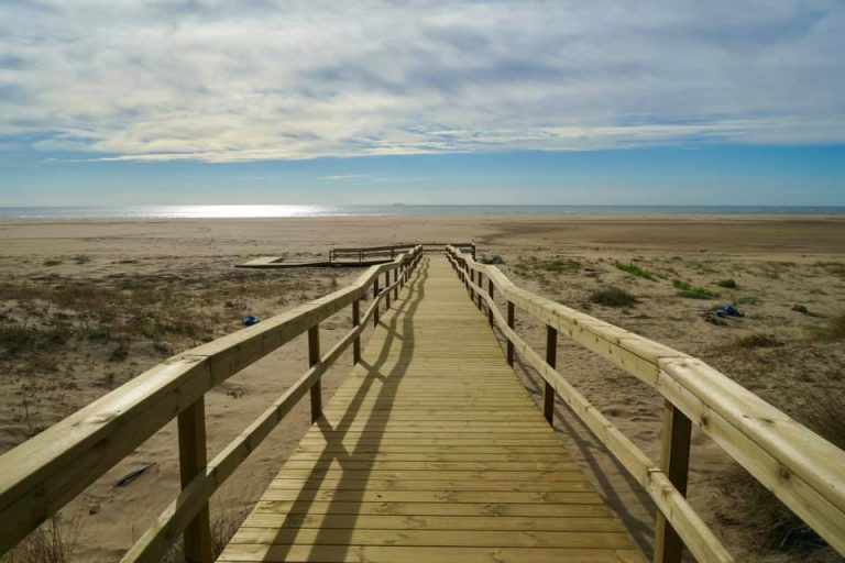 Ayamonte saca a licitación la mejora de las infraestructuras de sus playas por 455.000 euros