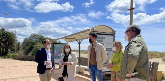 Faneca destaca en Ayamonte el papel de los ayuntamientos para hacer frente a la reconstrucción