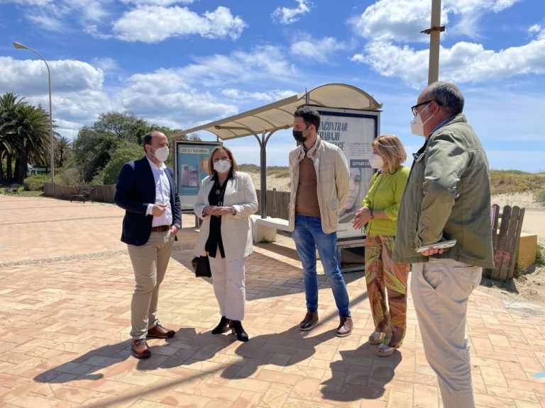Faneca destaca en Ayamonte el papel de los ayuntamientos para hacer frente a la reconstrucción