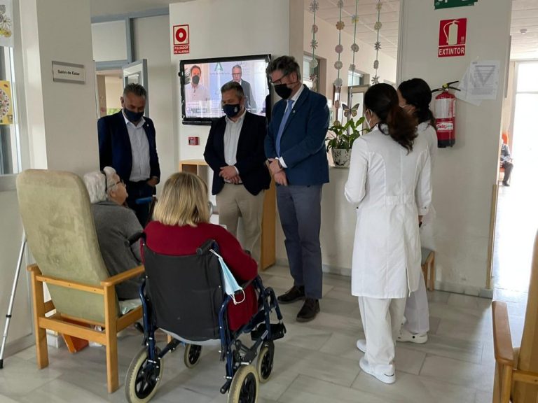 Isla Cristina aborda con Igualdad las necesidades del municipio en materia de Servicios Sociales