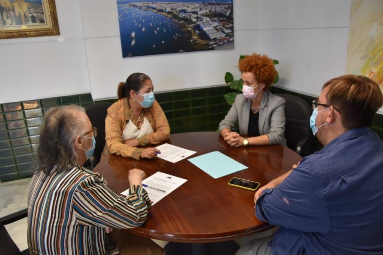 Punta Umbría renueva su convenio de colaboración con la asociación resurrección