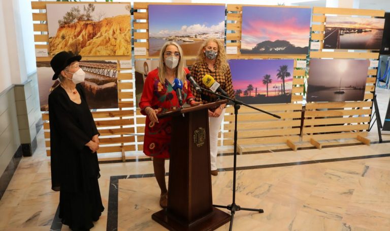 El Rompido protagoniza la muestra ‘Frescuras del corazón’ de Carmen Pérez en Cartaya