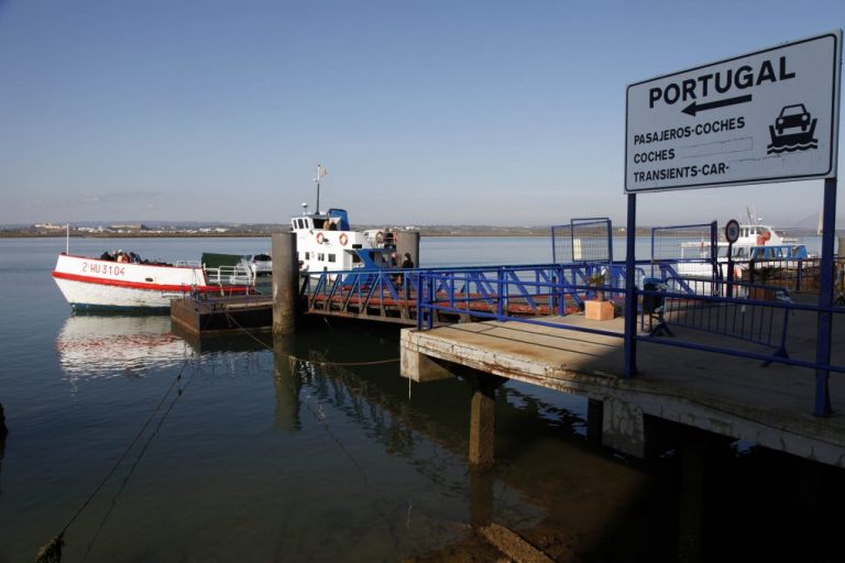 La Eurociudad otorga el Premio de Cooperación Transfronteriza a la empresa de transbordadores del Guadiana