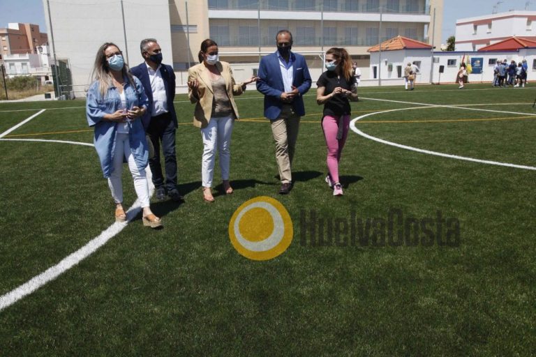 El nuevo campo de fútbol de Isla Cristina «descongestionará» el resto de instalaciones deportivas