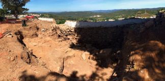 Descubren restos islámicos en el entorno del Castillo de Cortegana