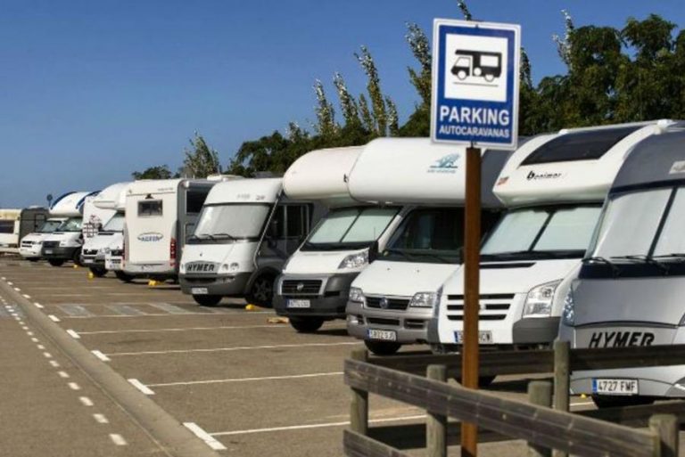 <strong>Punta Umbría aprueba una ordenanza municipal reguladora de autocaravanas</strong>