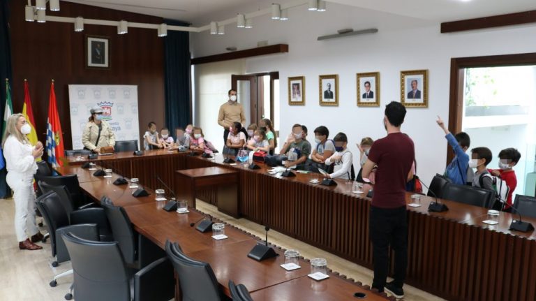 El Ayuntamiento de Cartaya conciencia a los escolares en materia de gestión de residuos