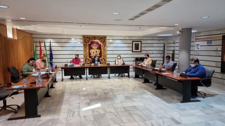 El pleno de Punta pide la vacunación de la marinería y del resto de trabajadores esenciales