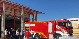 La presidenta de la Diputación conoce ‘in situ’ la realidad de los parques de bomberos de Huelva