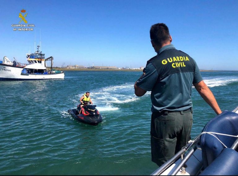 La Guardia Civil inicia la campaña de control de embarcaciones recreativas y motos náuticas