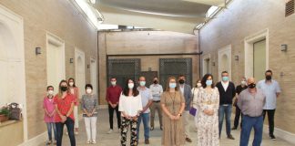 Diputación entrega a 15 ayuntamientos onubenses los proyectos redactados para el PFEA 2021