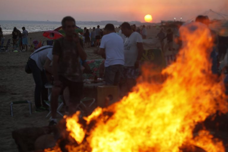 La noche de San Juan de Punta Umbría contará el próximo lunes con cinco hogueras controladas