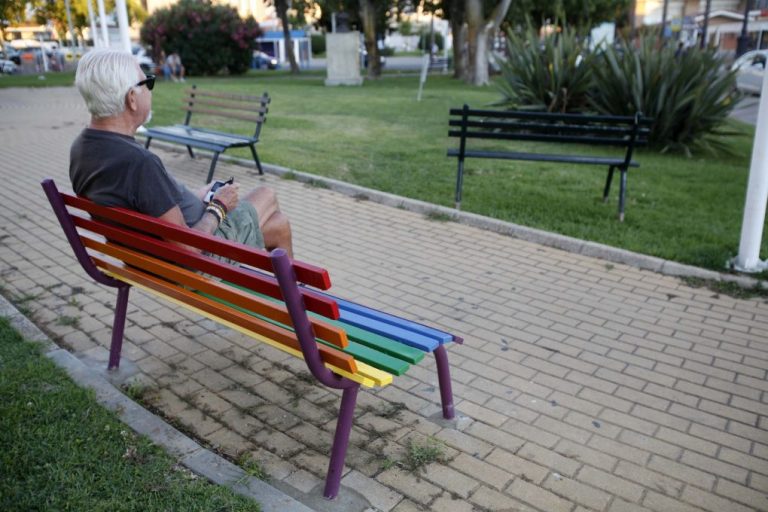 La costa de Huelva se vuelca con el Día del Orgullo