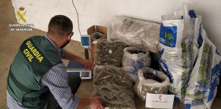 Tres detenidos en la intervención de 12 kilos de marihuana en una finca ocupada en Gibraleón